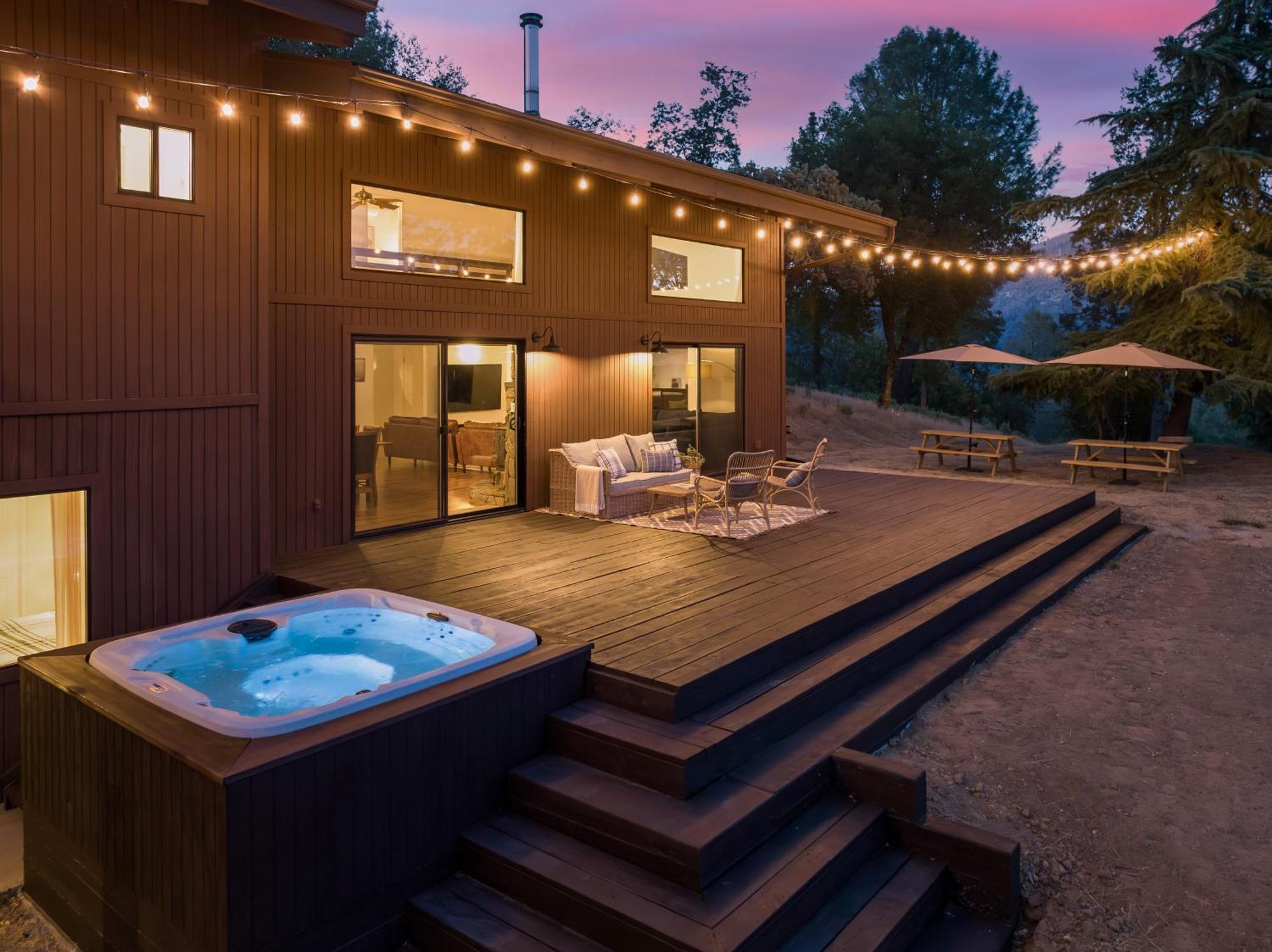 Yosemite Sunrise House With Hot Tub/views/game
